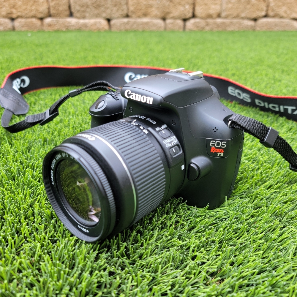 Canon EOS Rebel T3 Digital camera DSLR | 12.2 MP | EF-S 18-55mm IS lens
